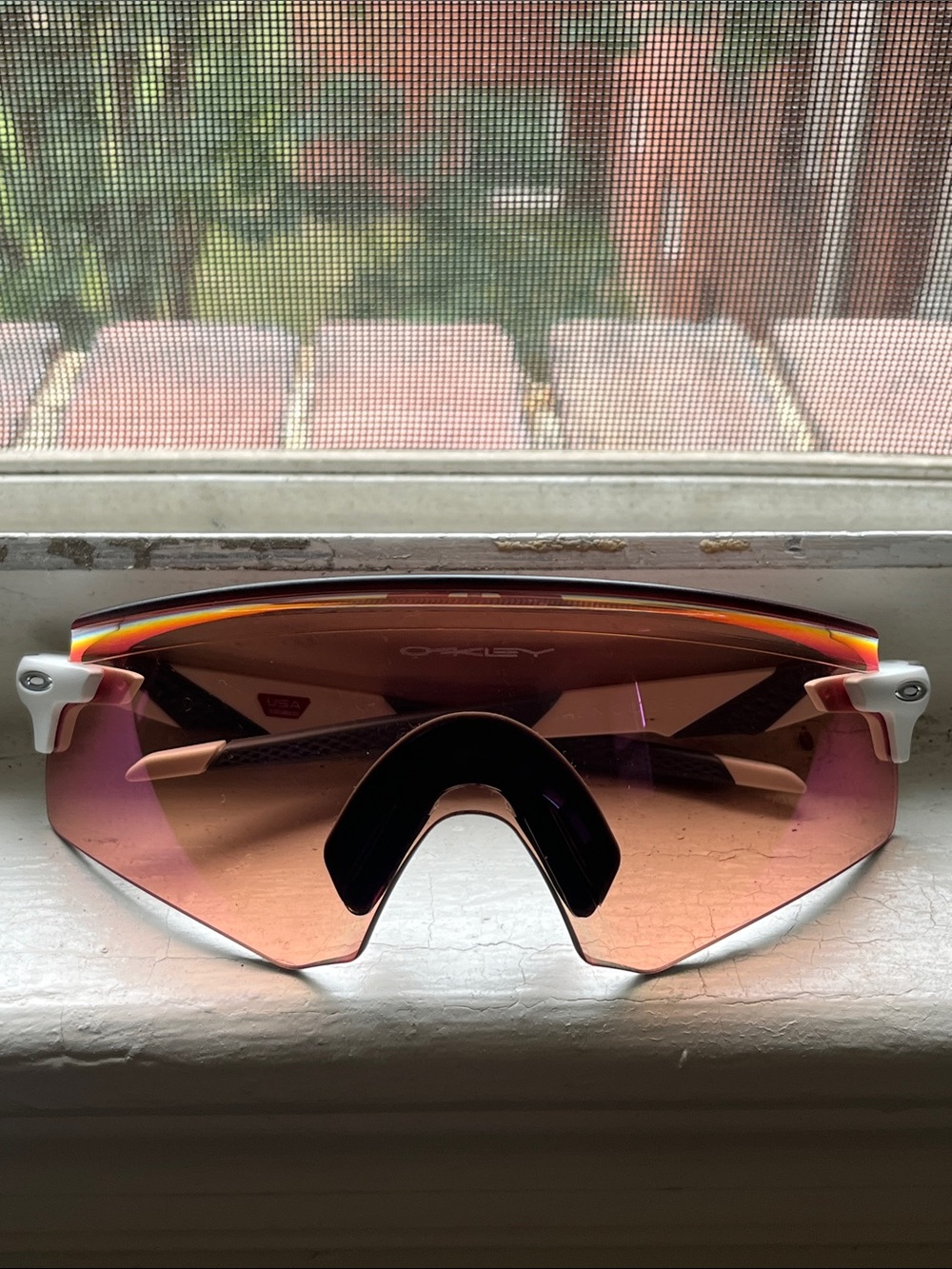 Oakley Performance Shield Sunglasses w Case - Unisex